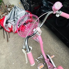 自転車　子供　キッズ　女の子　の画像