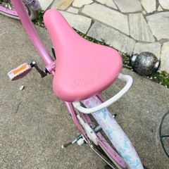 自転車　子供　キッズ　女の子　の画像