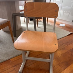 子供　　勉強椅子の画像