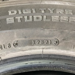  スタッドレスタイヤ 235/65R17
の画像