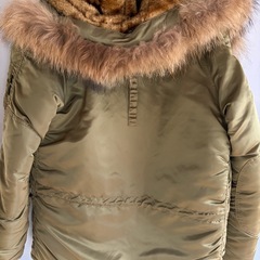 ミリタリージャケットの画像