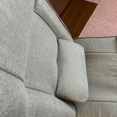 座椅子グレーの画像