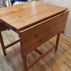 【取引確定済み】IKEA折畳テーブル お譲りします【取りに来られる方限定】の画像