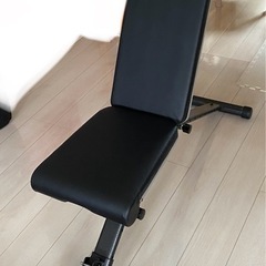 筋力トレーニング　ベンチの画像