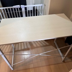 パソコンデスク
の画像