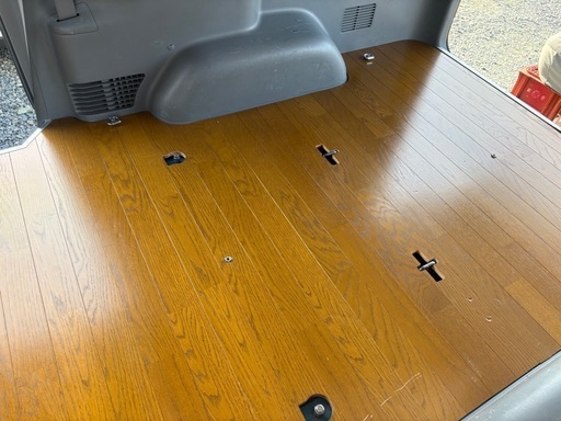 ハイエース200系 自作加工床張り 荷室フロア DIYベース