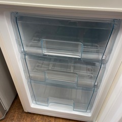 2ドア冷蔵庫の画像