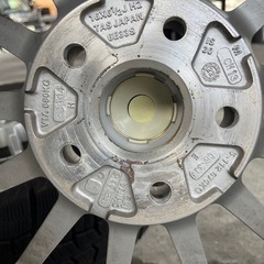 フォルクスワーゲン　シャラン　スタッドレスタイヤ　ホイールセット　スタッドレスタイヤ4本セットの画像