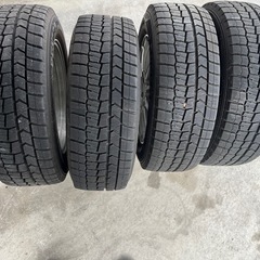 フォルクスワーゲン　シャラン　スタッドレスタイヤ　ホイールセット　スタッドレスタイヤ4本セットの画像