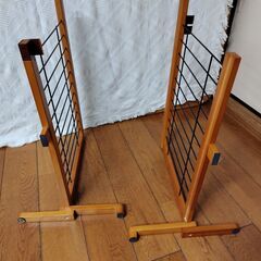 止め器具破損あり。　ワンモード 伸縮ペットゲート  高さ 50cm 幅約67～116cm 置くだけ 倒れない 木製 フェンス 柵 JPG-65 (ホワイト/ホワイト)の画像