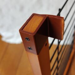 止め器具破損あり。　ワンモード 伸縮ペットゲート  高さ 50cm 幅約67～116cm 置くだけ 倒れない 木製 フェンス 柵 JPG-65 (ホワイト/ホワイト)の画像