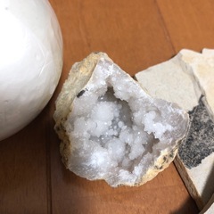 発掘キット 宝石　鉱物　
化石　水晶ジオード　知育玩具の画像
