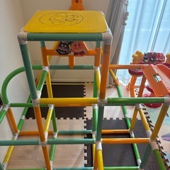 アンパンジャングルジムの画像