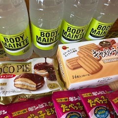 飲み物　お菓子の画像