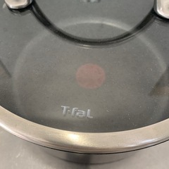 T−fal 両手鍋幅24cm深さ10cmガス火 の画像