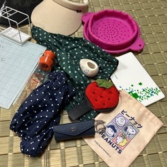 ポーチ　大量　まとめ売り　キーケース　スマホショルダー　等の画像