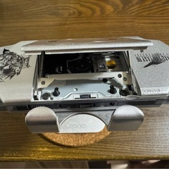 ＰＳＰ-2000  FF7クライシスコア同梱版　の画像