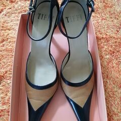 イタリア製ヒールSIZE37の画像