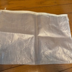 ファスナー付き収納袋の画像