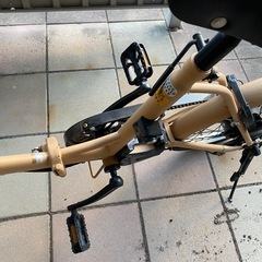 折りたたみ電動自転車の画像