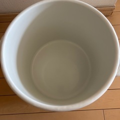 特大ホーロー　漬物容器の画像