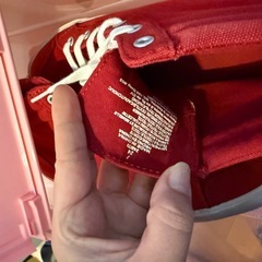 スニーカー　レディース　赤の画像