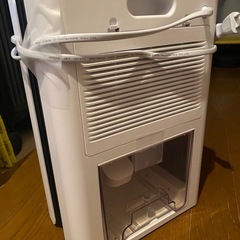 小型除湿機　2,3度使用の画像