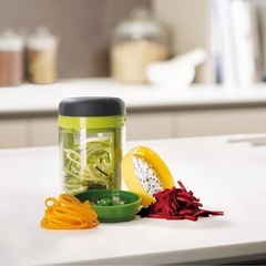 【新品】1,830円 野菜スライサーの画像