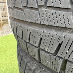 【終了
】スタッドレスタイヤ　ホイールセット　185/70/R14の画像