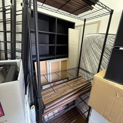 ニトリ クイーンサイズ ベッドフレーム マットレスセットの画像