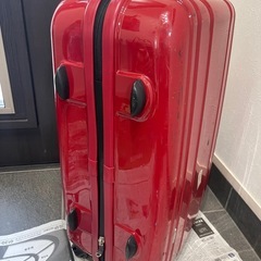 スーツケース赤の画像