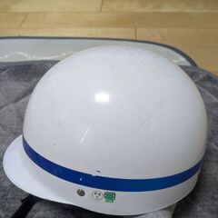 小山市立城南中学校自転車用ヘルメットの画像