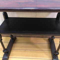 アンティーク調 木製テーブル 葡萄彫刻 花台 飾り棚 サイドテーブル 和洋折衷 レトロ家具　【糸島市内 送料無料】251214-4の画像