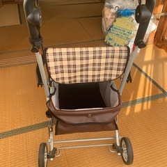 シルバーカーの画像