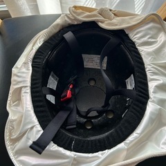 自転車ヘルメット　ベージュ　女性用　数回のみ使用　黒のカバーも有り　の画像