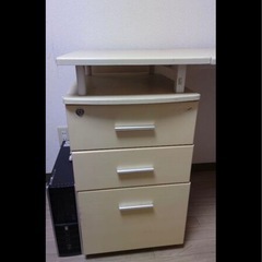 オフィスL字テーブルの画像