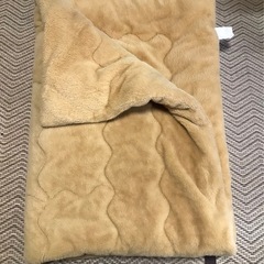 【12/14.15限定　ほぼ未使用】引き取りに来れる方のみ　極暖毛布、敷パッド3枚セット1500円の画像