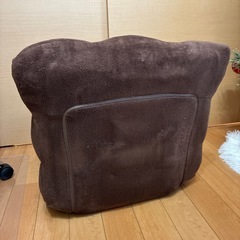 折りたたみ座椅子の画像