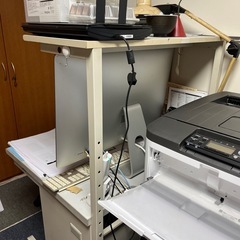 パソコンデスク(組立)の画像