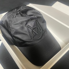 MONCLER ブラックキャップの画像