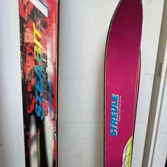 スキー板4点セットの画像