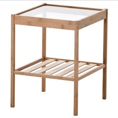 【無料】IKEA NESNA（ネスナ）サイドテーブル ガラス天板の画像