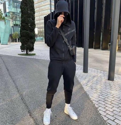 決まりました！NIKE テックフリース 上下セット セットアップ　