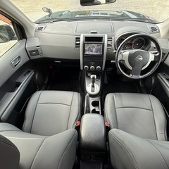 H20 ニッサン エクストレイル　業販現状販売！ベッドライトカバー新品の画像