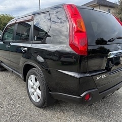 H20 ニッサン エクストレイル　業販現状販売！ベッドライトカバー新品の画像