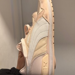 PUMA レディース　シューズの画像