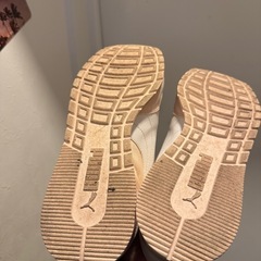 PUMA レディース　シューズの画像