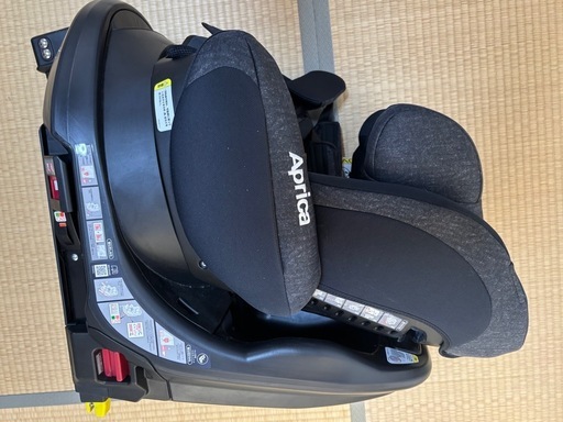 Aprica 車用チャイルドシート Fladea Grow