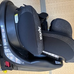 Aprica 車用チャイルドシート Fladea Growの画像