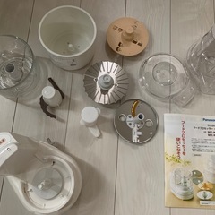 フードプロセッサー　Panasonic　MK−K81-Wの画像